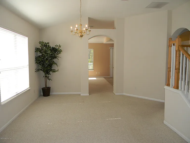 10599 Roundwood Glen Ct — Photo 5