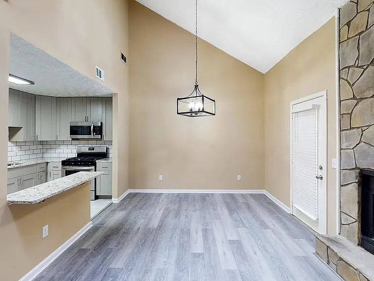 1011 Travelers Trl NW — Photo 23
