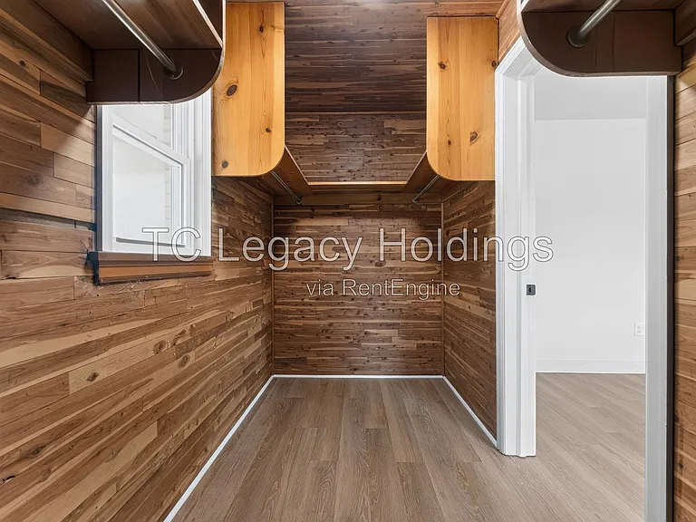 300 Ash Ave — Photo 24