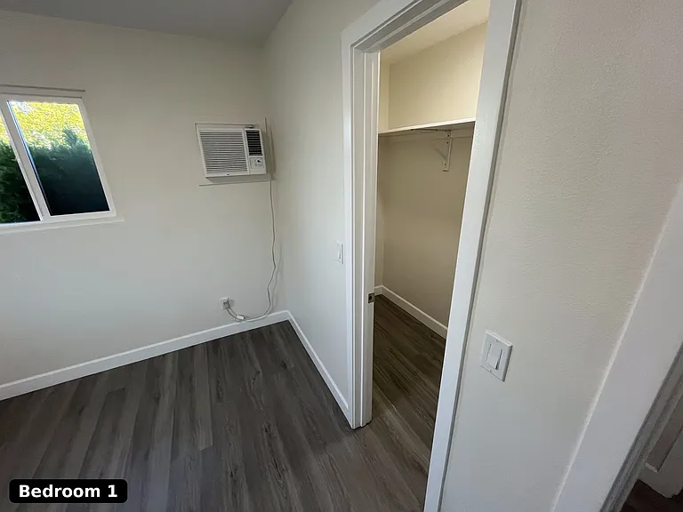 4729 Merced Ave — Photo 7