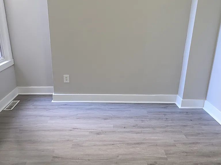 1722 N Monroe St — Photo 5