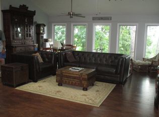 111-3 Woodson Bend, Bronston, KY 42518