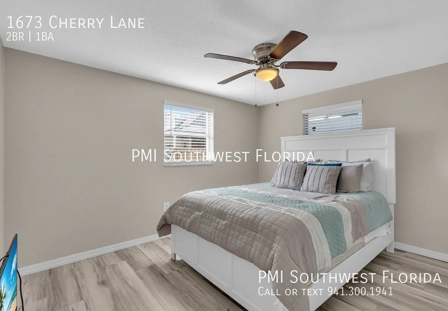 Partially Furnished 2BR/1BA Apartment | Walk to Downtown Sarasota — Photo 4