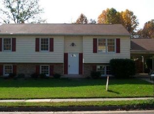 10021 Cotton Farm Rd, Fairfax, VA 22032