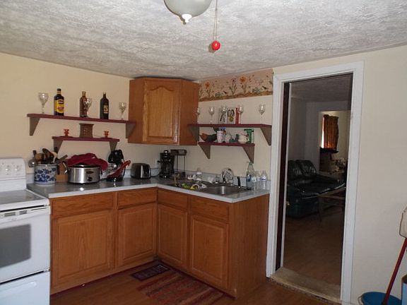 2nd image of 235 Park St