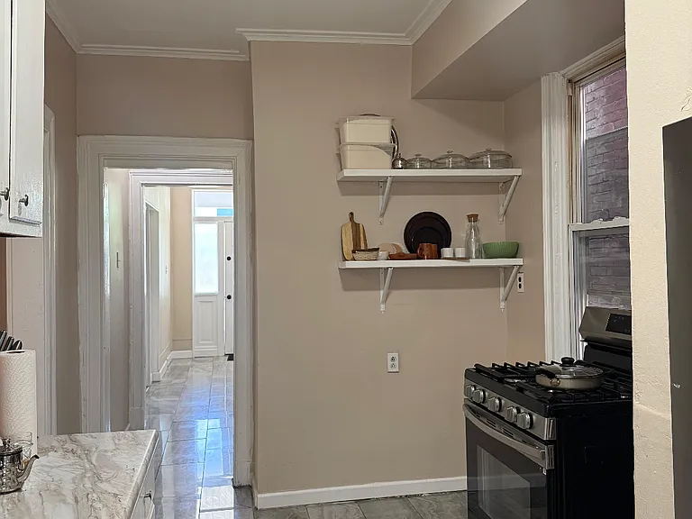 6907 Hamilton Ave — Photo 11