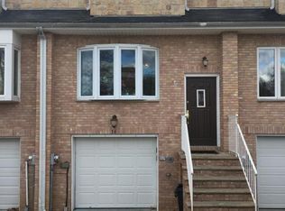 36 Aviston St, Staten Island, NY 10306