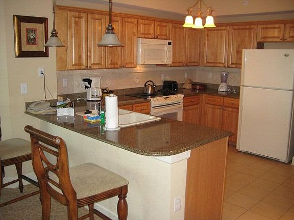 4th image of 200 Ocean Crest Dr APT 210