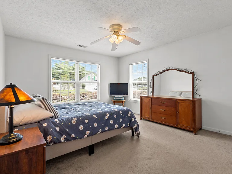 4697 Cockatoo Dr — Photo 24