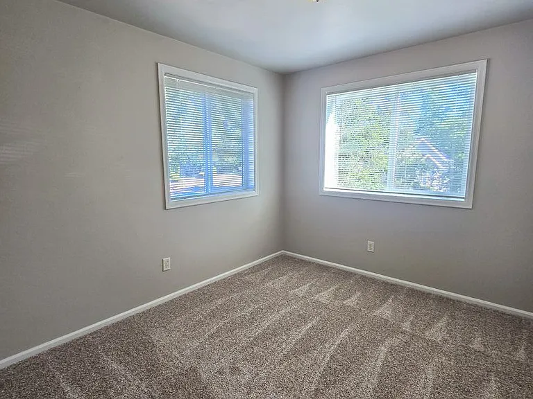 1150-1180 Jacobs Dr — Photo 16