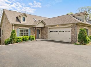 2756 McVitty Rd, Roanoke, VA 24018