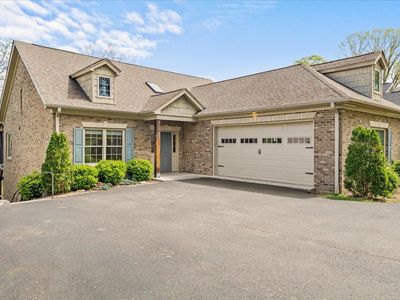 2756 McVitty Rd, Roanoke, VA, 24018
