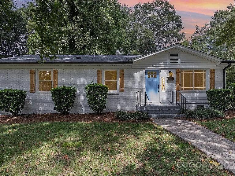 6573 Covecreek Dr — Photo 1