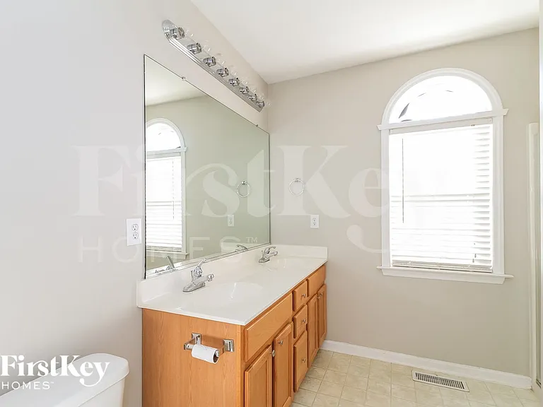 2487 Somerset Place Dr — Photo 12