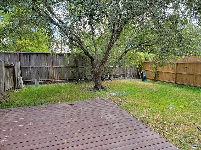 424 Folk Crest Ln — Photo 23