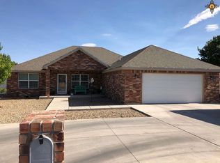 402 E University Dr, Portales, NM 88130