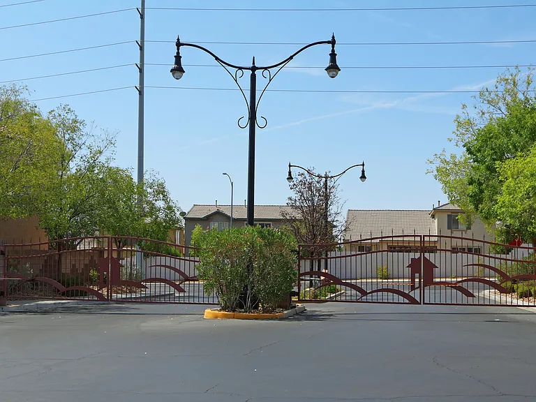 Solitude Canyon Ave — Photo 17