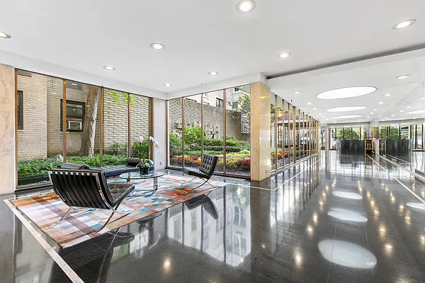 Sold by Compass | media 23