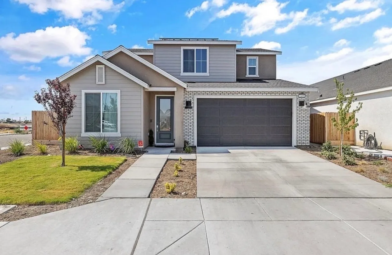 Pepperdine St, Lemoore — Photo 1
