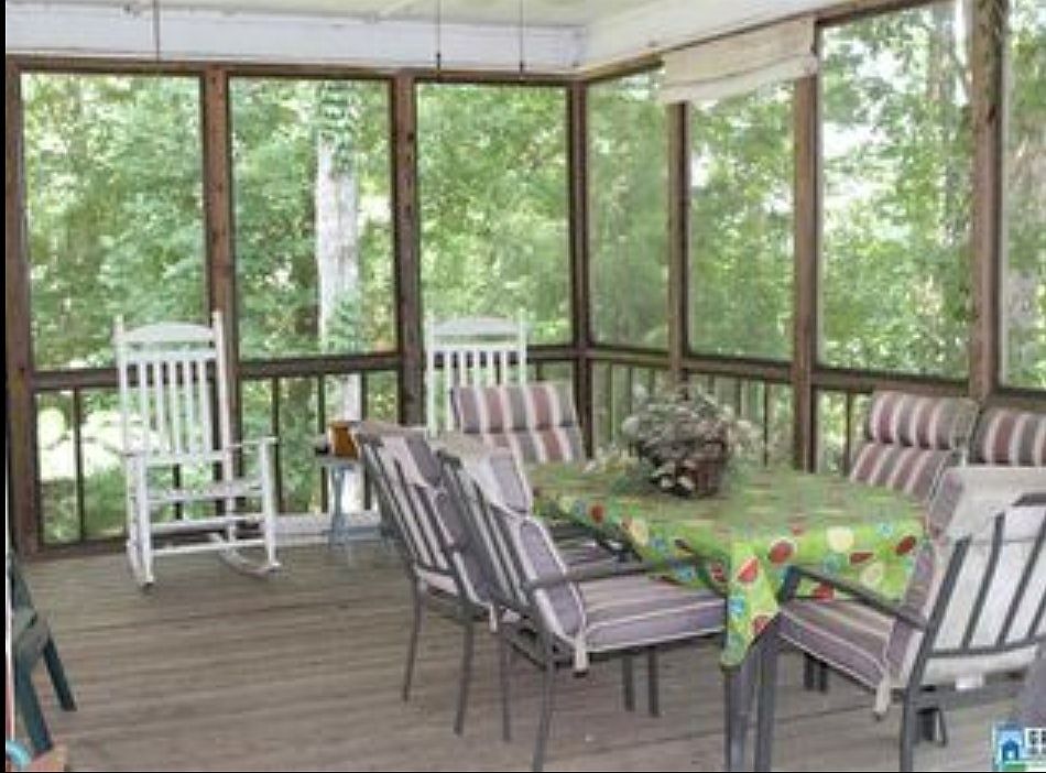 Screened in Porch