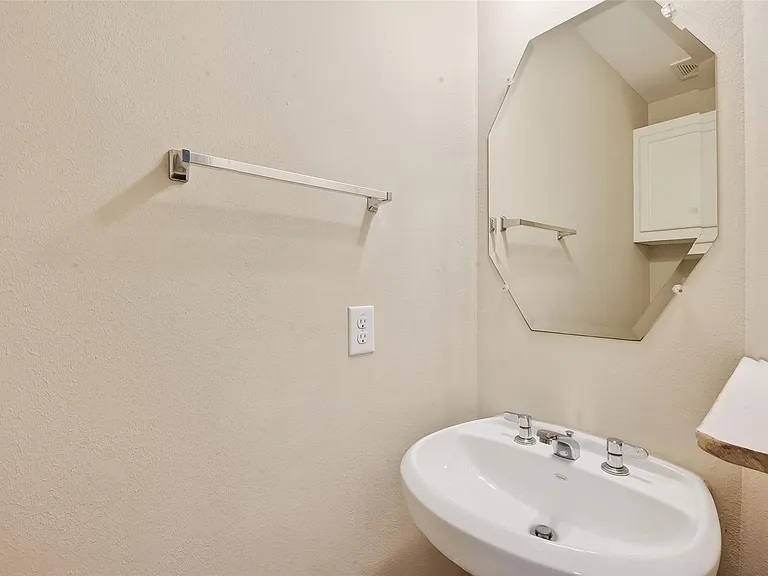 3718 Main Aspen Dr — Photo 37