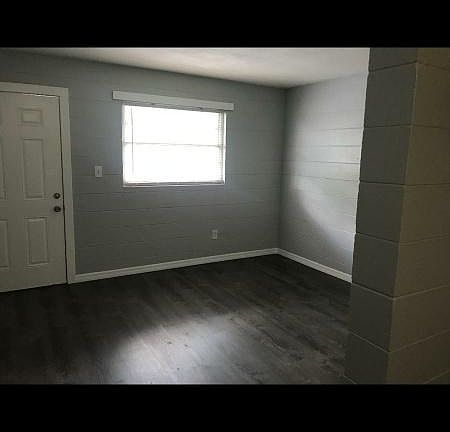 5th image of 1404 S Deleon Ave APT 8