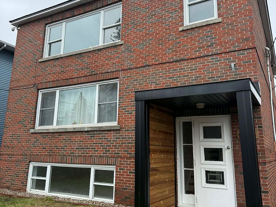 1st image of 663 Tweedsmuir Ave #1