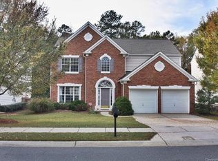 9117 Linden Tree Ln, Charlotte, NC 28277