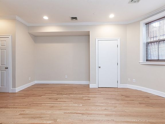5th image of 82 E Brookline St APT 1