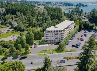 167 Island Hwy #203, View Royal, BC V9B 1G1