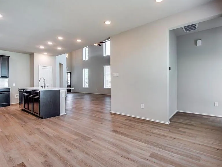 523 Timber Voyage Ct — Photo 9