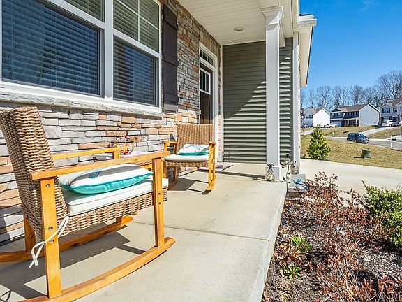 3rd image of 7501 Sedge Dr