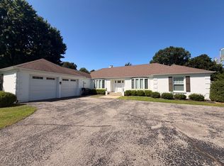 357 Shore Haven Dr SE, Grand Rapids, MI 49546