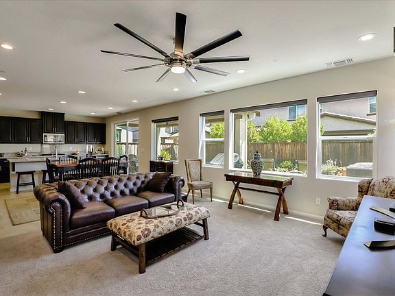 5th image of 6322 Emerald Ln