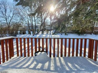 22 Barbara Dr, Succasunna, NJ 07876