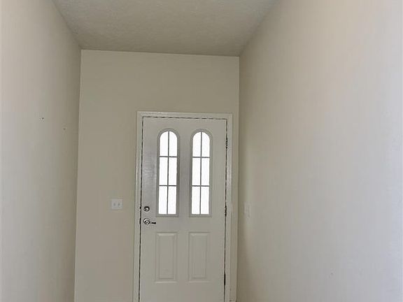 2nd image of 14225 Huntington Ave