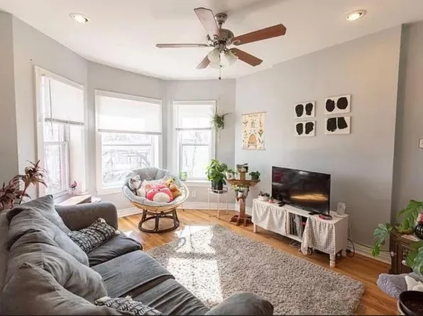 2406 W Grenshaw St #3, Chicago, IL 60612