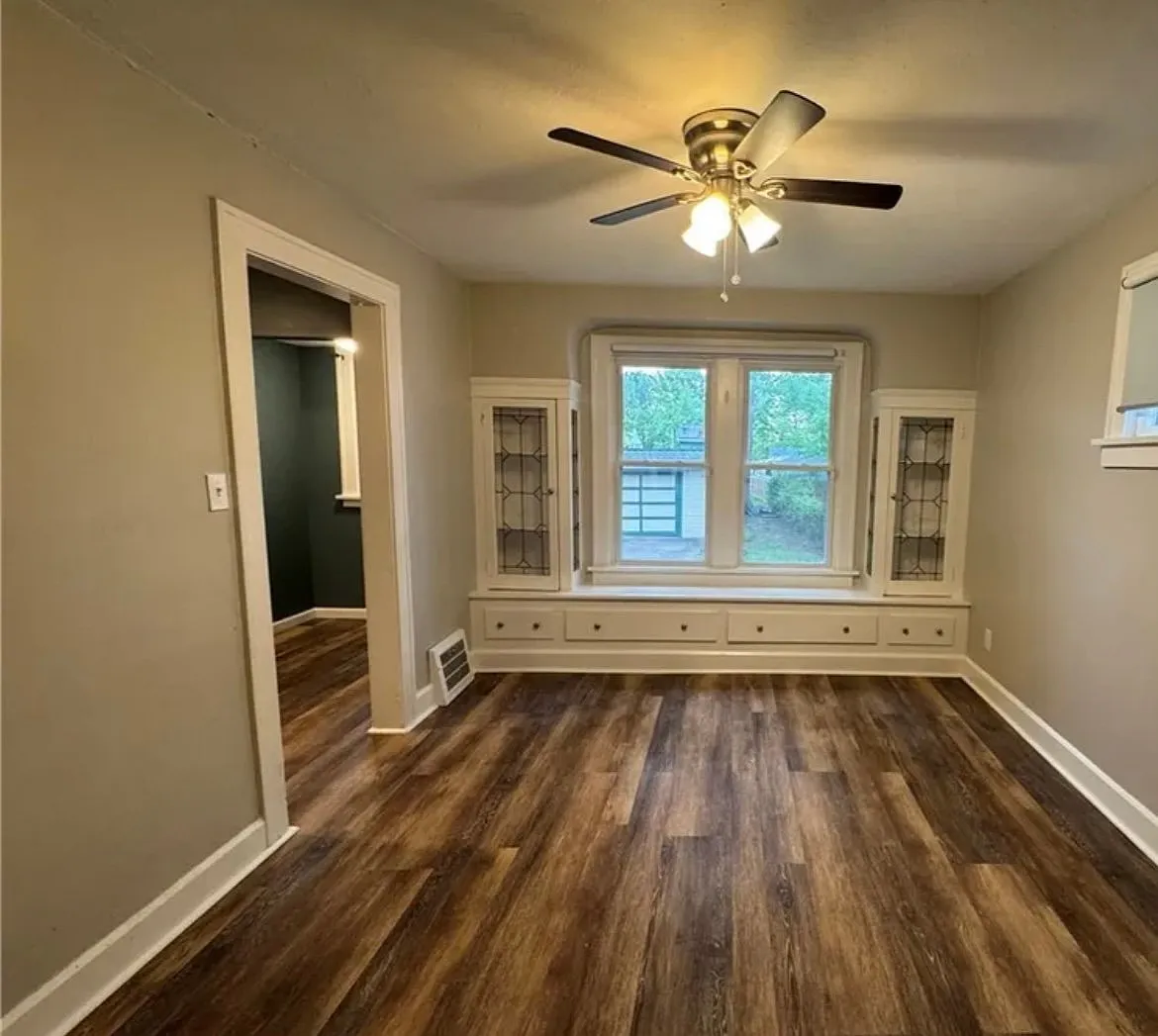 12116 Longmead ave — Photo 3