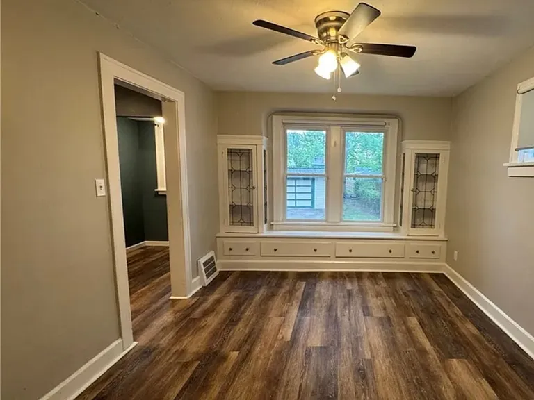 12116 Longmead Ave — Photo 3
