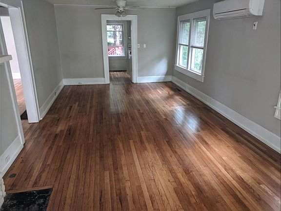 5th image of 41 Balsam Ave
