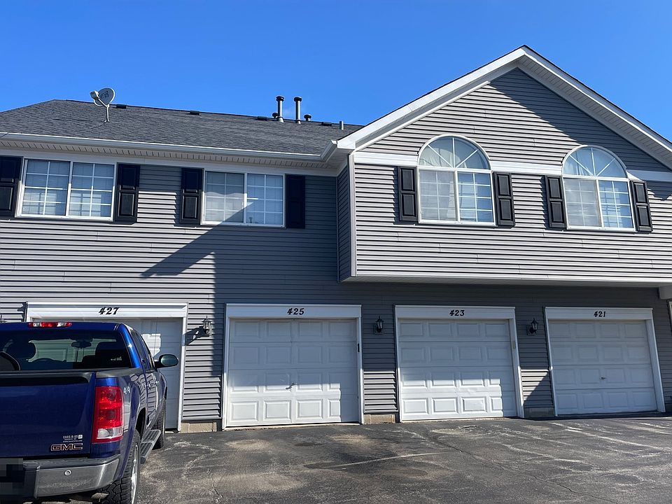 1st image of 425 Village Creek Dr