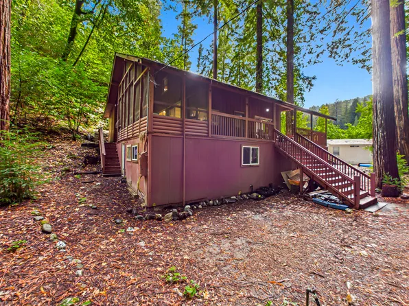 243 Forest Dr, Redway, CA 95560