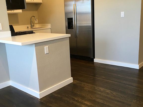 4th image of 5811 Mission St APT 2