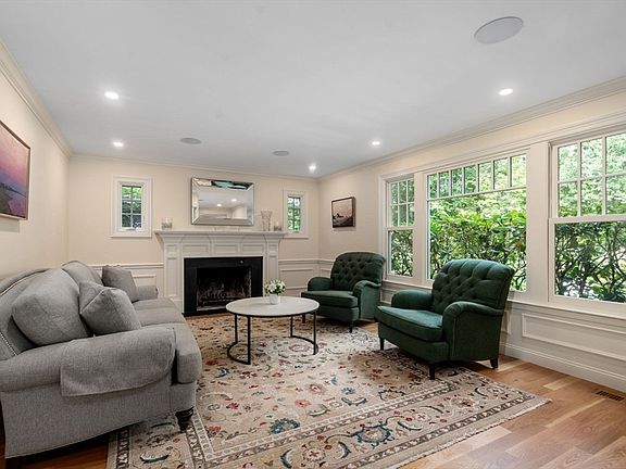 5th image of 54 Woodchester Dr