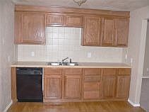 4th image of 2725 SW G Ave