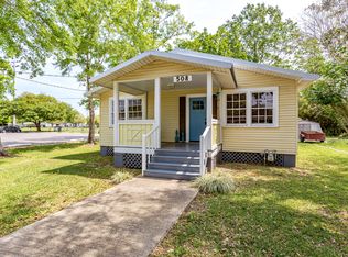 508 Vancleave Ave, Ocean Springs, MS 39564