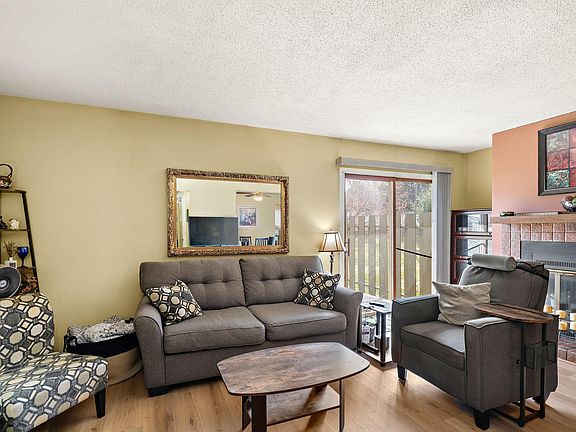 2nd image of 418 Dorland Pl