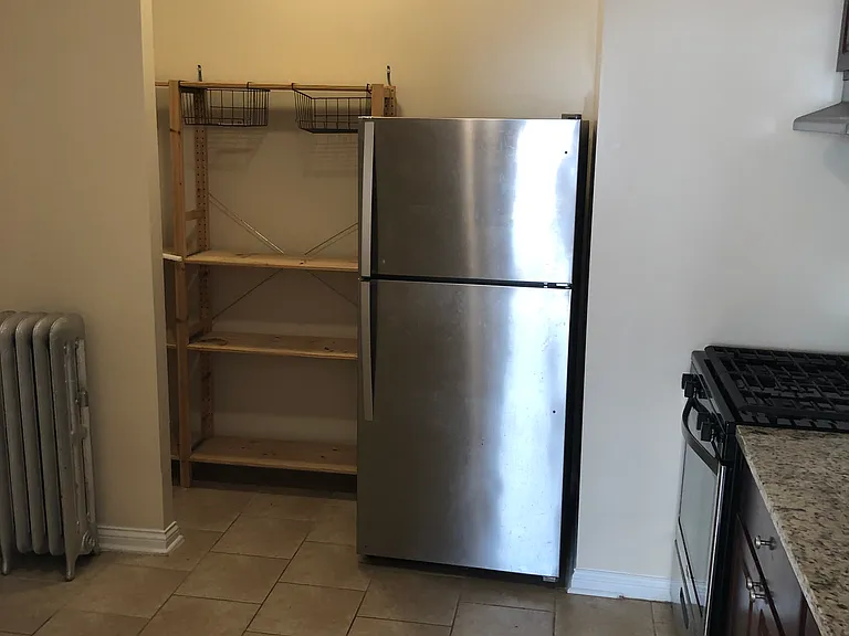 3120 W Belle Plaine Ave #3 — Photo 6