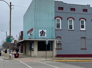 1 W Main St #1, Robinson, IL 62454