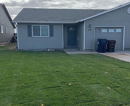 2nd image of 532 NE Larch Ln